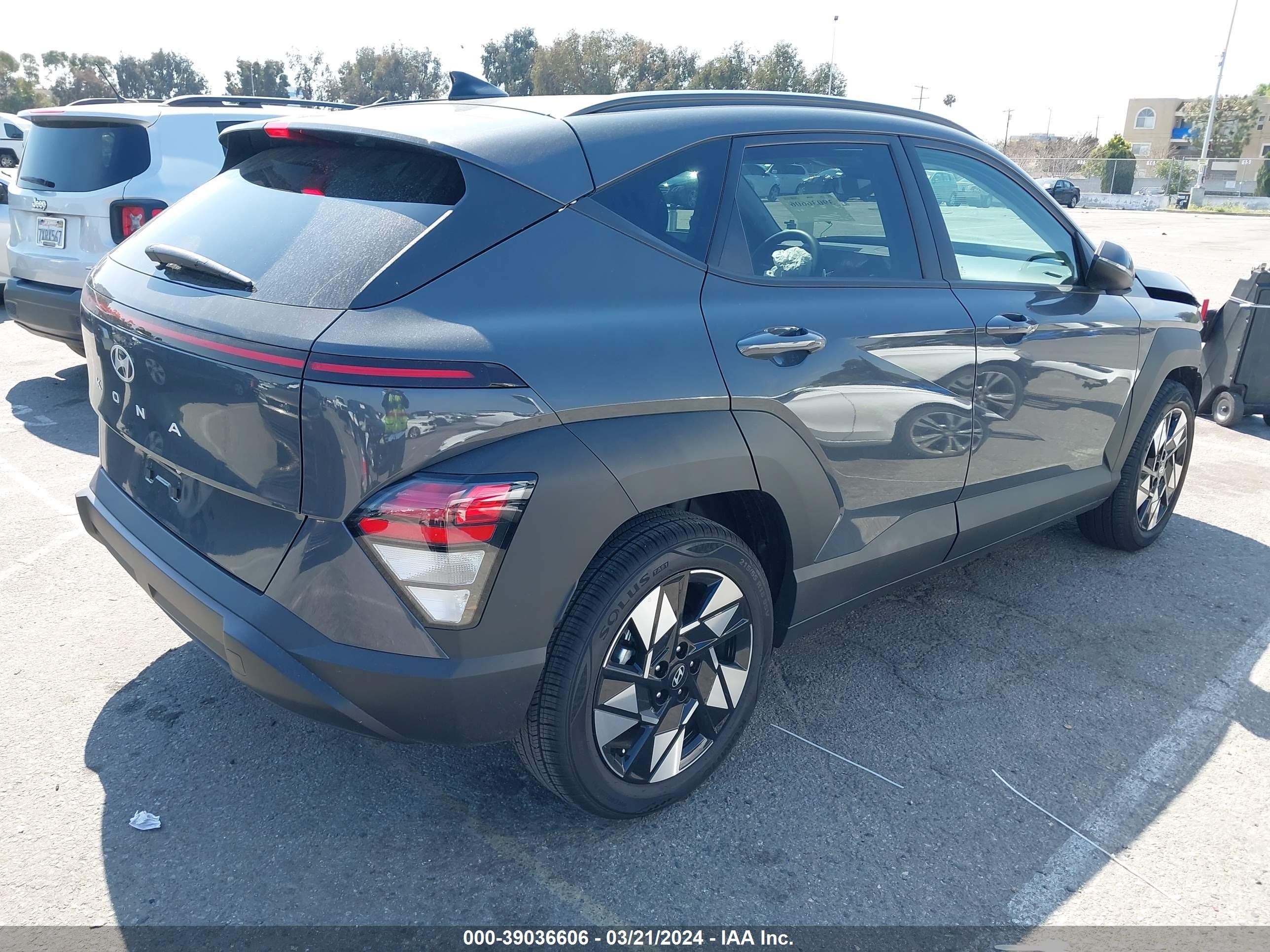 Photo 3 VIN: KM8HB3AB0RU070582 - HYUNDAI KONA 