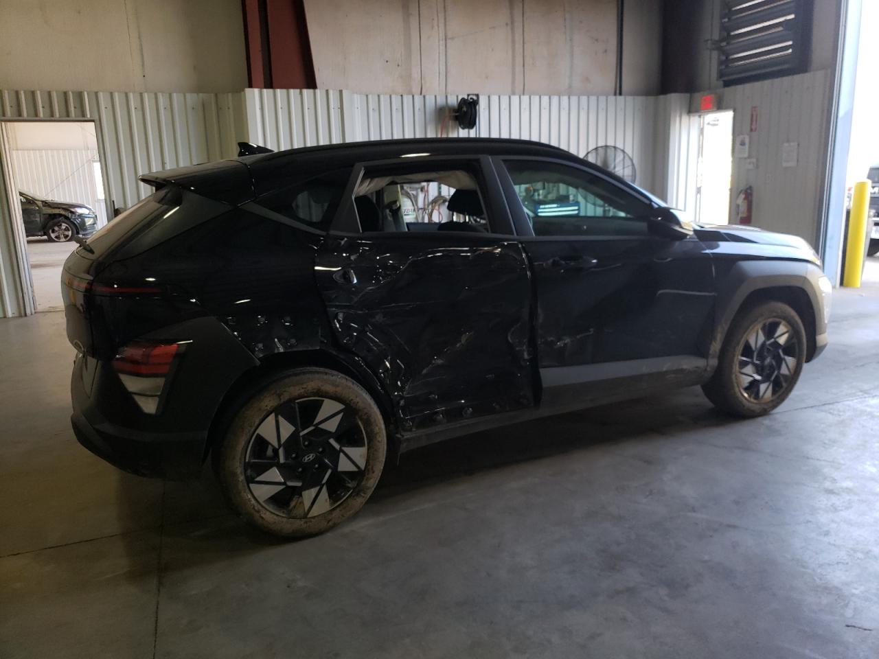 Photo 2 VIN: KM8HB3AB3RU054473 - HYUNDAI KONA 