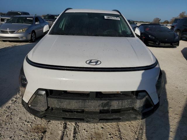 Photo 4 VIN: KM8HB3AB3SU200957 - HYUNDAI KONA SEL 