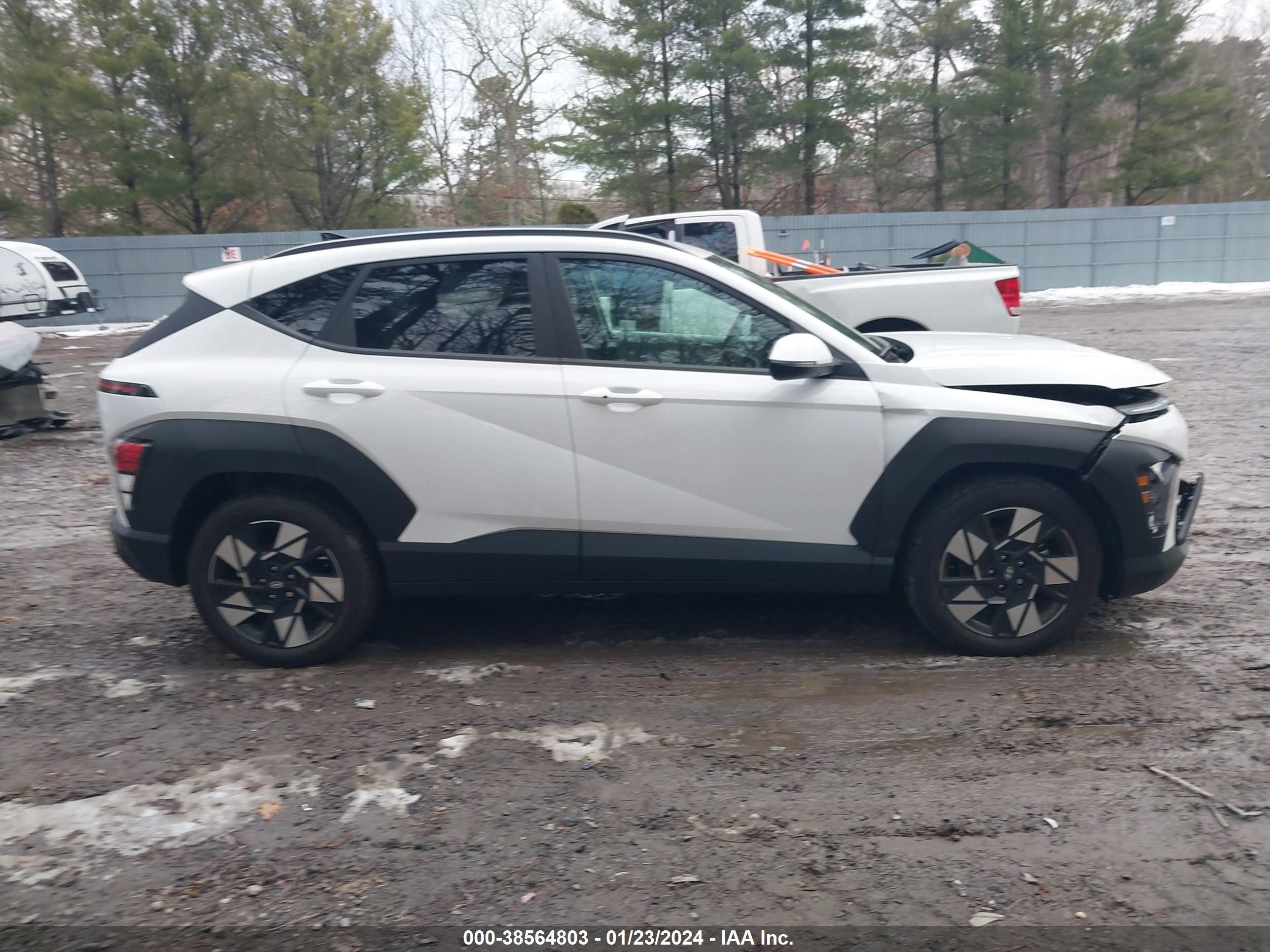 Photo 12 VIN: KM8HB3AB6RU054192 - HYUNDAI KONA 