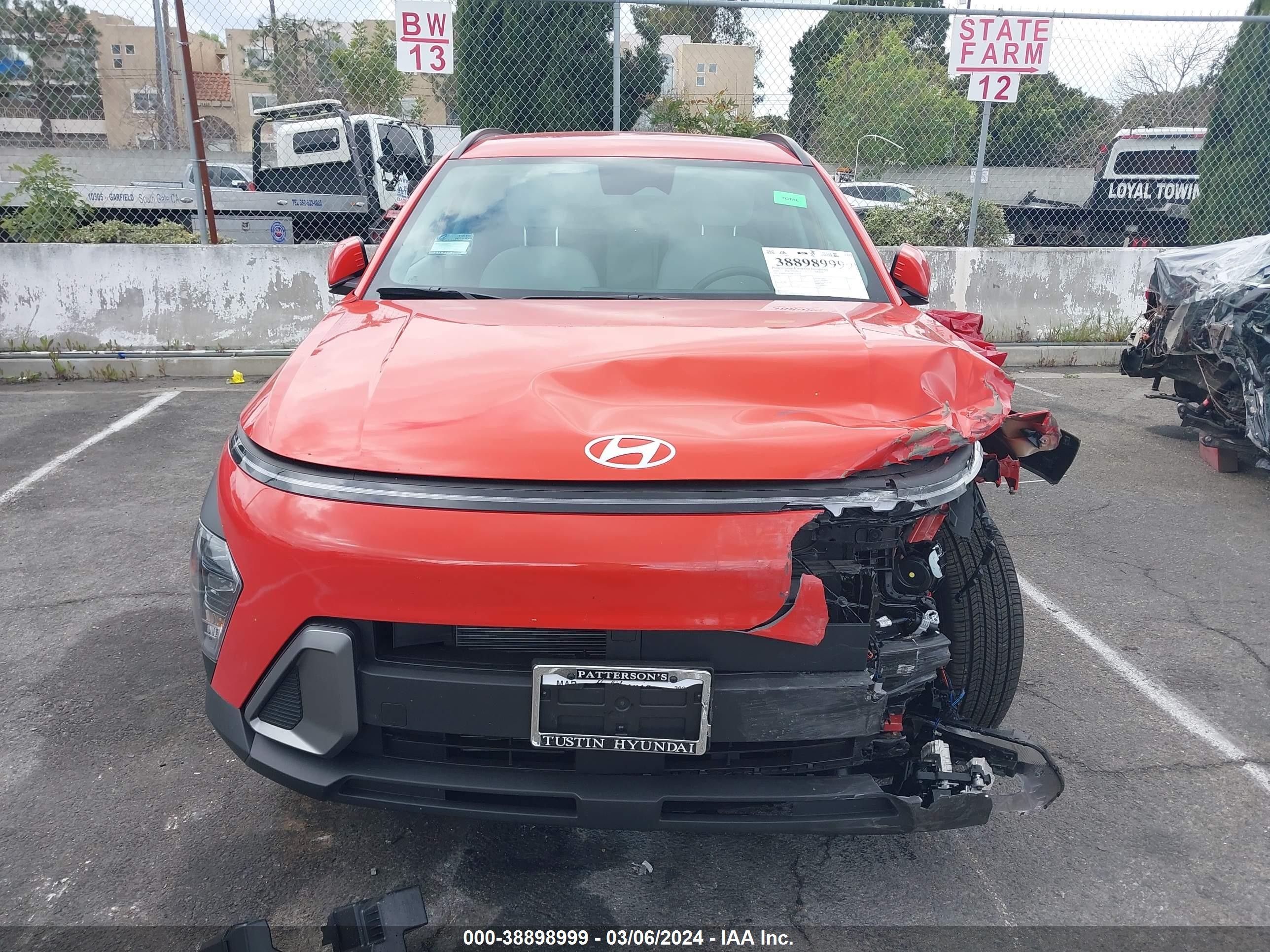 Photo 11 VIN: KM8HB3ABXRU057516 - HYUNDAI KONA 