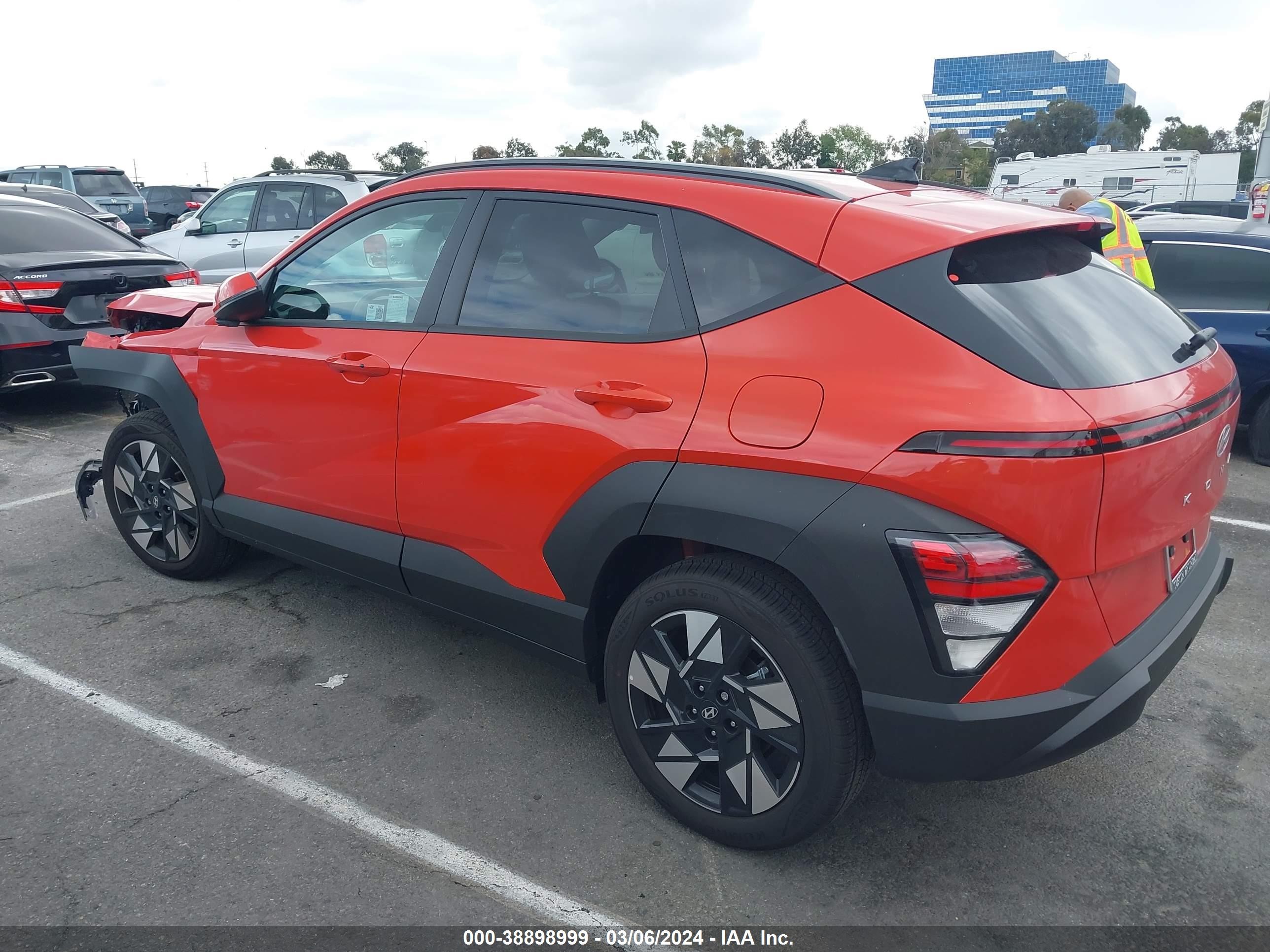 Photo 2 VIN: KM8HB3ABXRU057516 - HYUNDAI KONA 