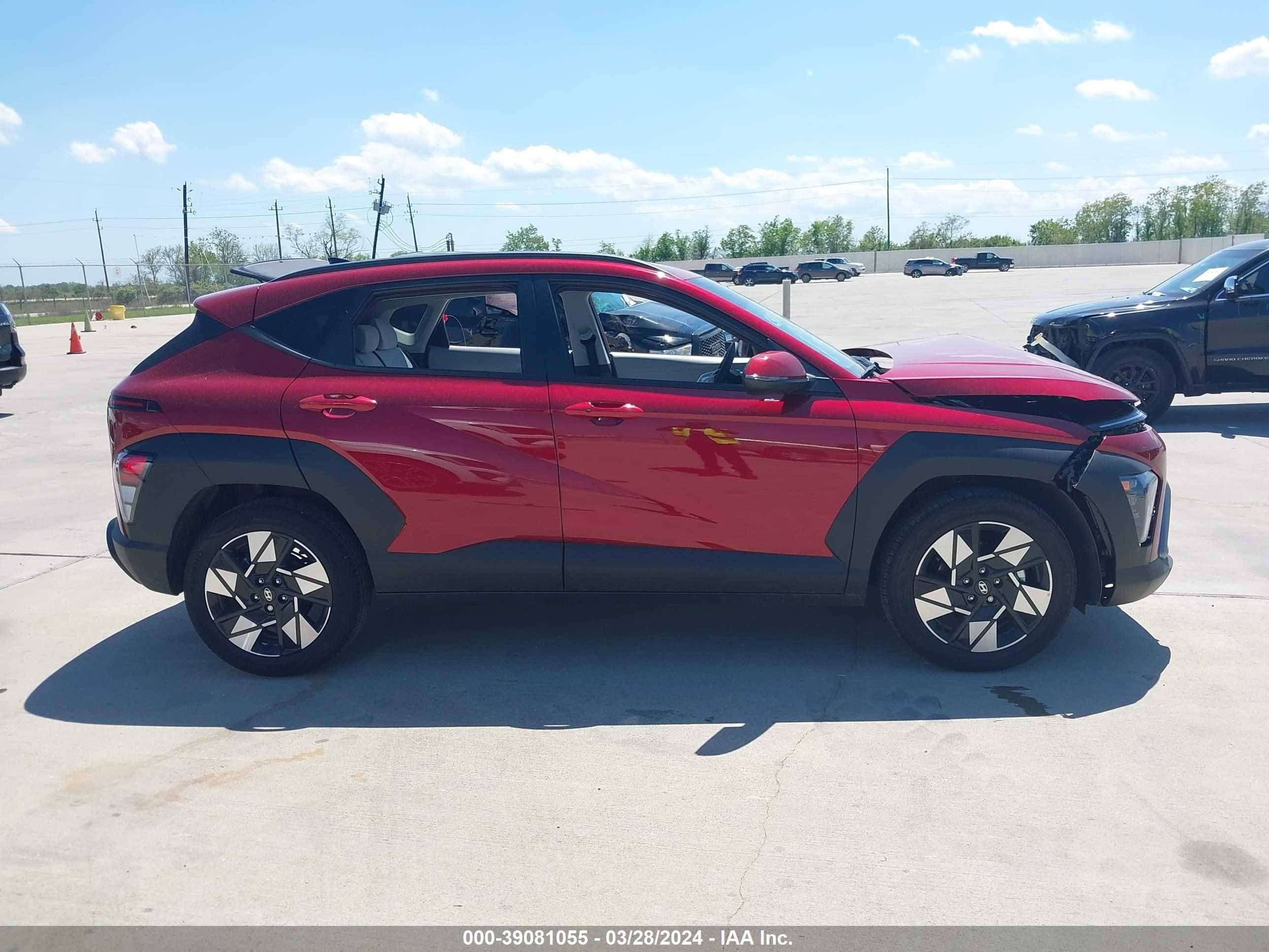 Photo 12 VIN: KM8HB3ABXRU106164 - HYUNDAI KONA 