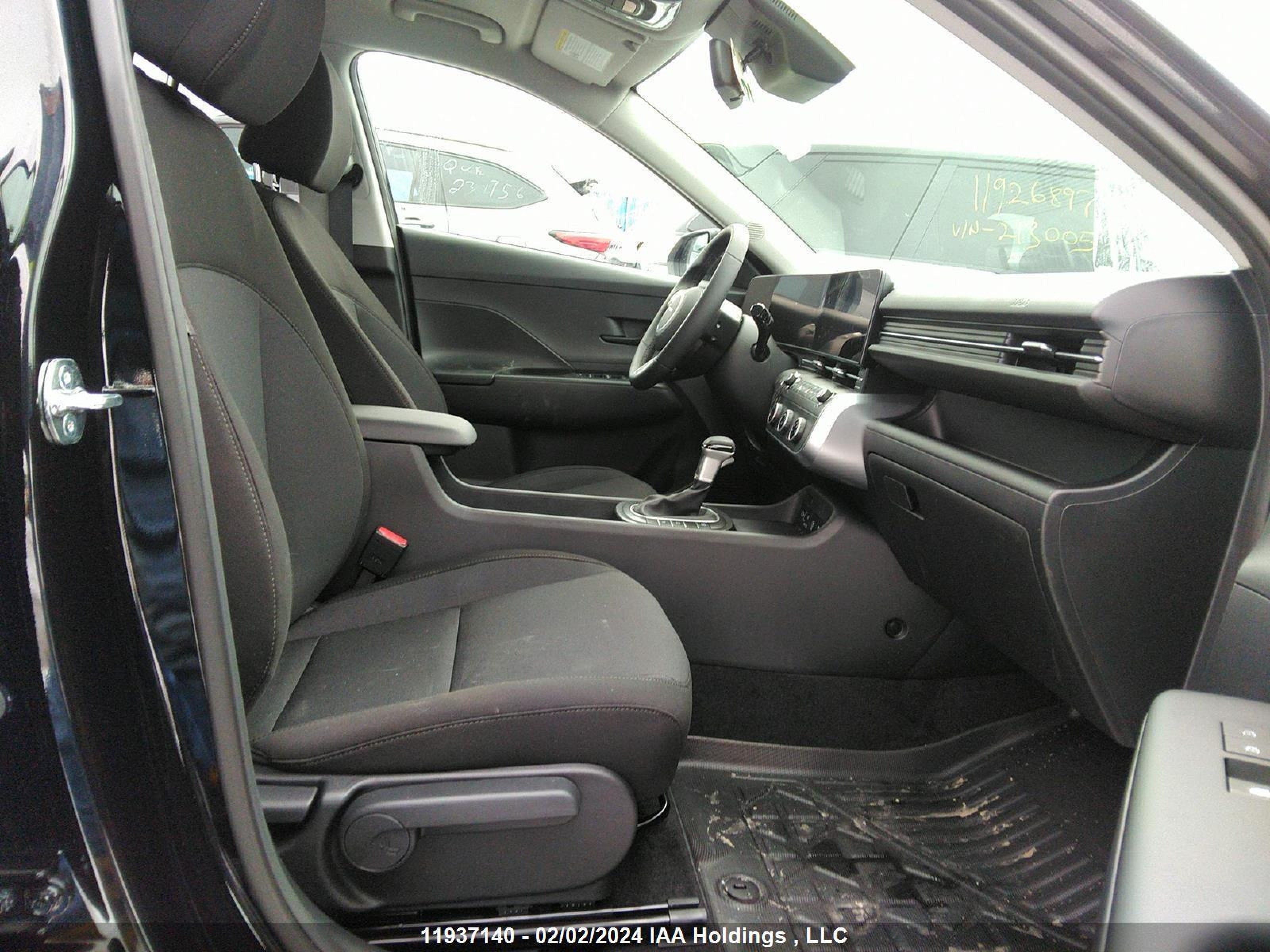 Photo 4 VIN: KM8HBCAB0RU080545 - HYUNDAI KONA 