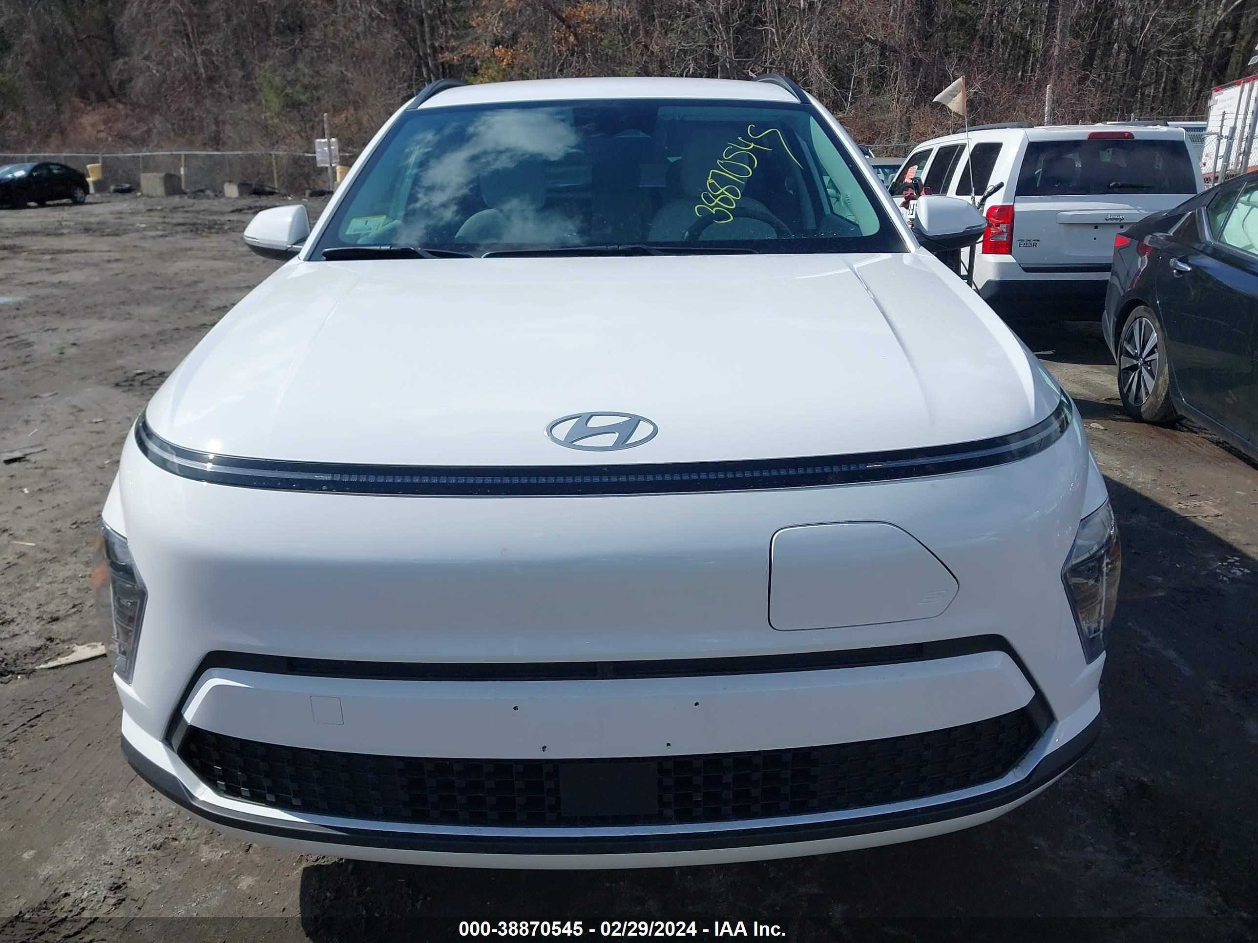 Photo 11 VIN: KM8HC3A64RU005606 - HYUNDAI KONA 