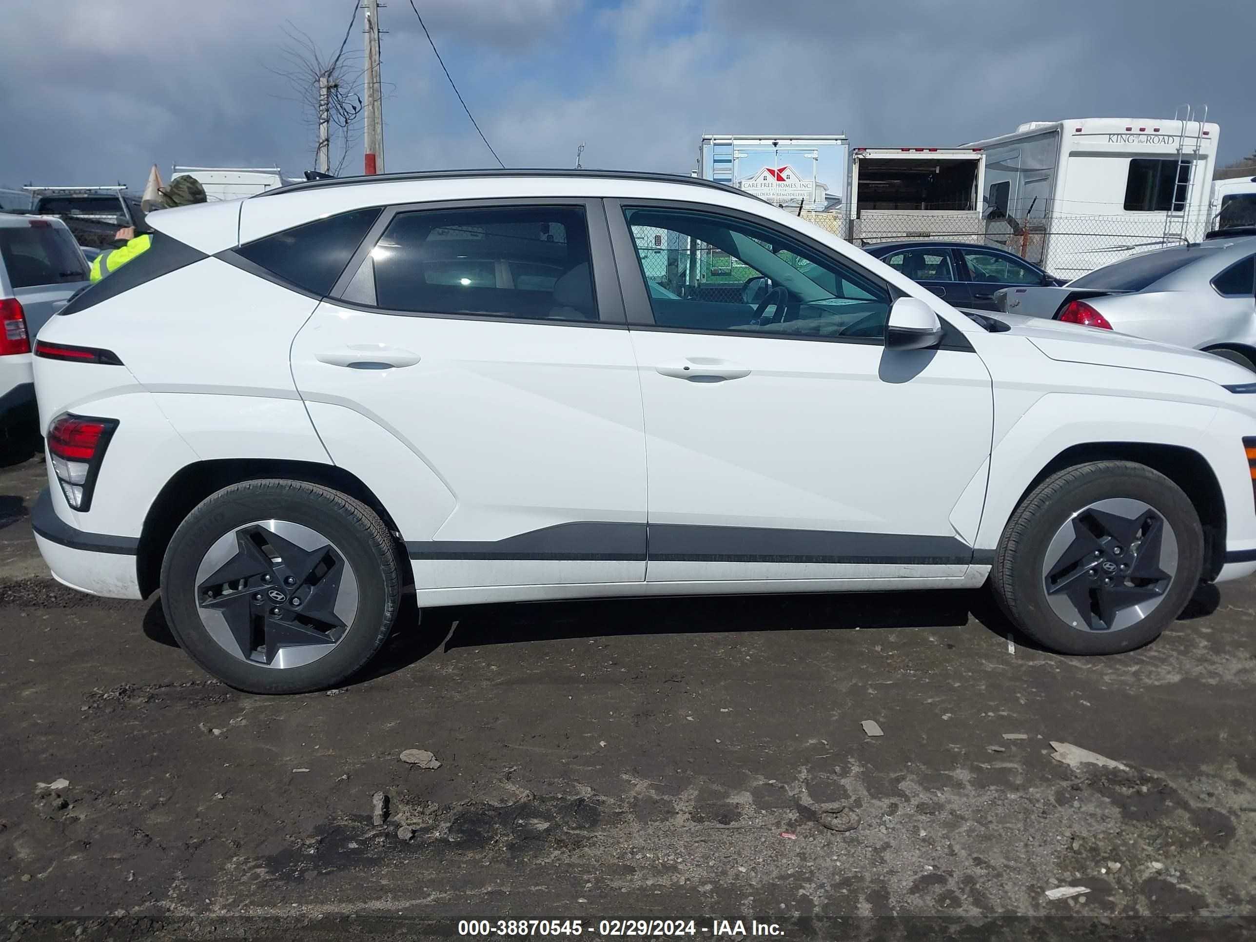 Photo 12 VIN: KM8HC3A64RU005606 - HYUNDAI KONA 