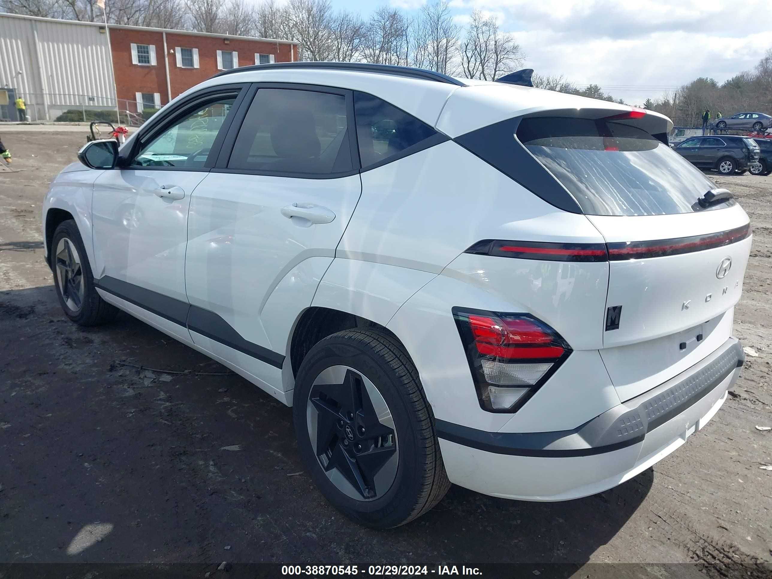 Photo 2 VIN: KM8HC3A64RU005606 - HYUNDAI KONA 