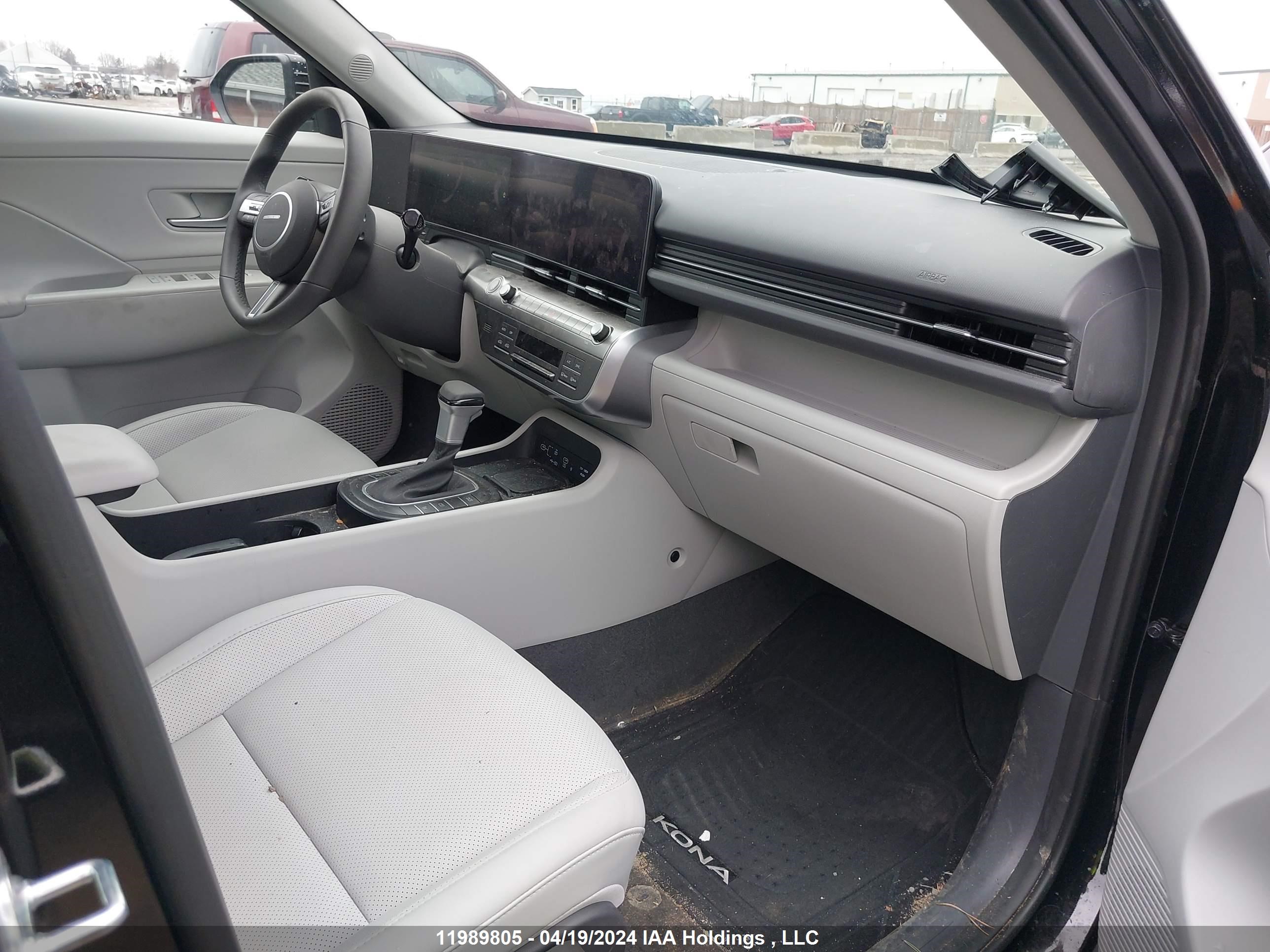 Photo 4 VIN: KM8HCCAB4RU065172 - HYUNDAI KONA 