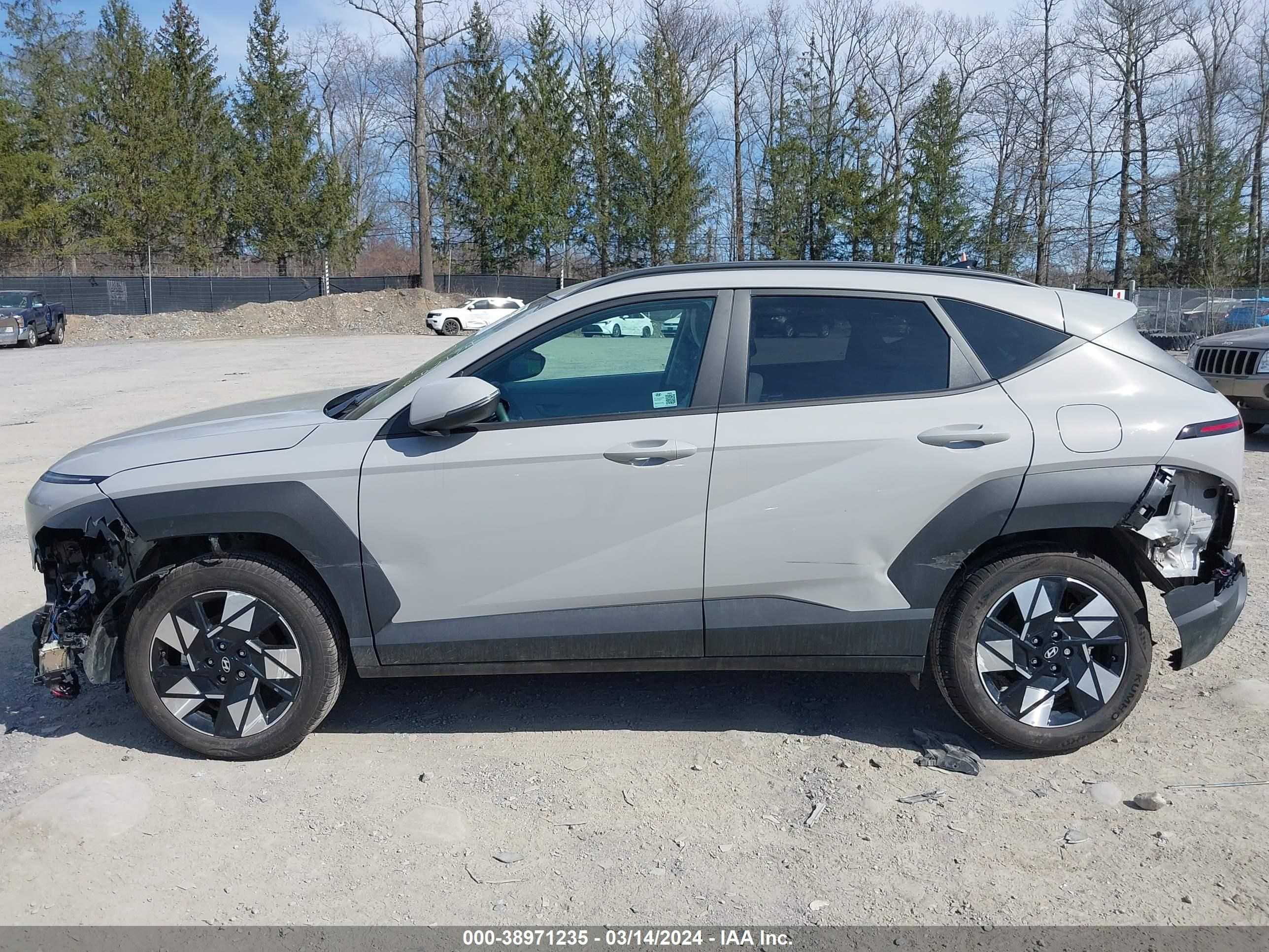 Photo 13 VIN: KM8HCCAB5RU057579 - HYUNDAI KONA 