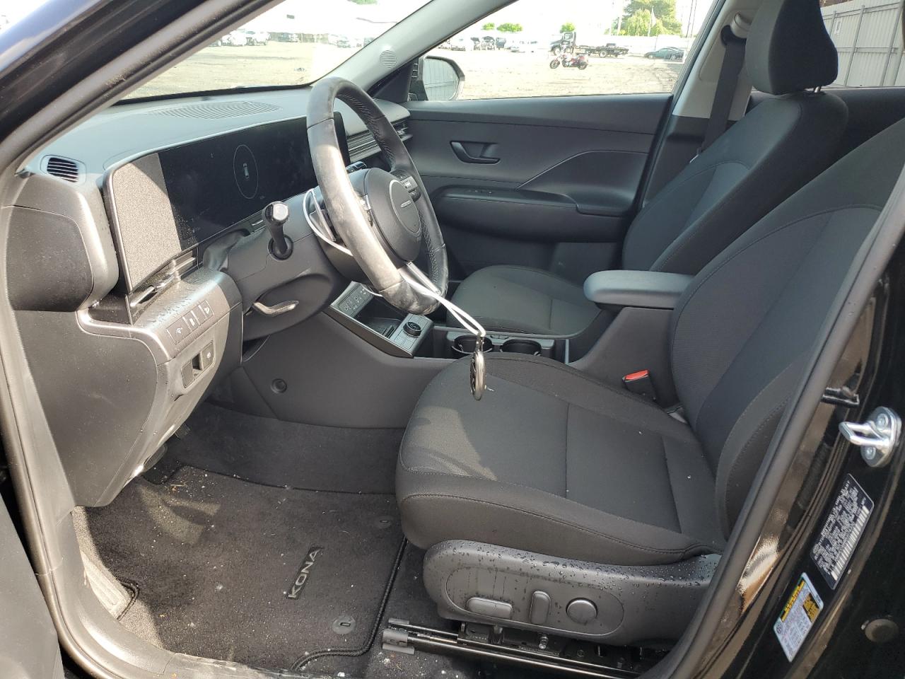 Photo 6 VIN: KM8HCCAB8RU074330 - HYUNDAI KONA 