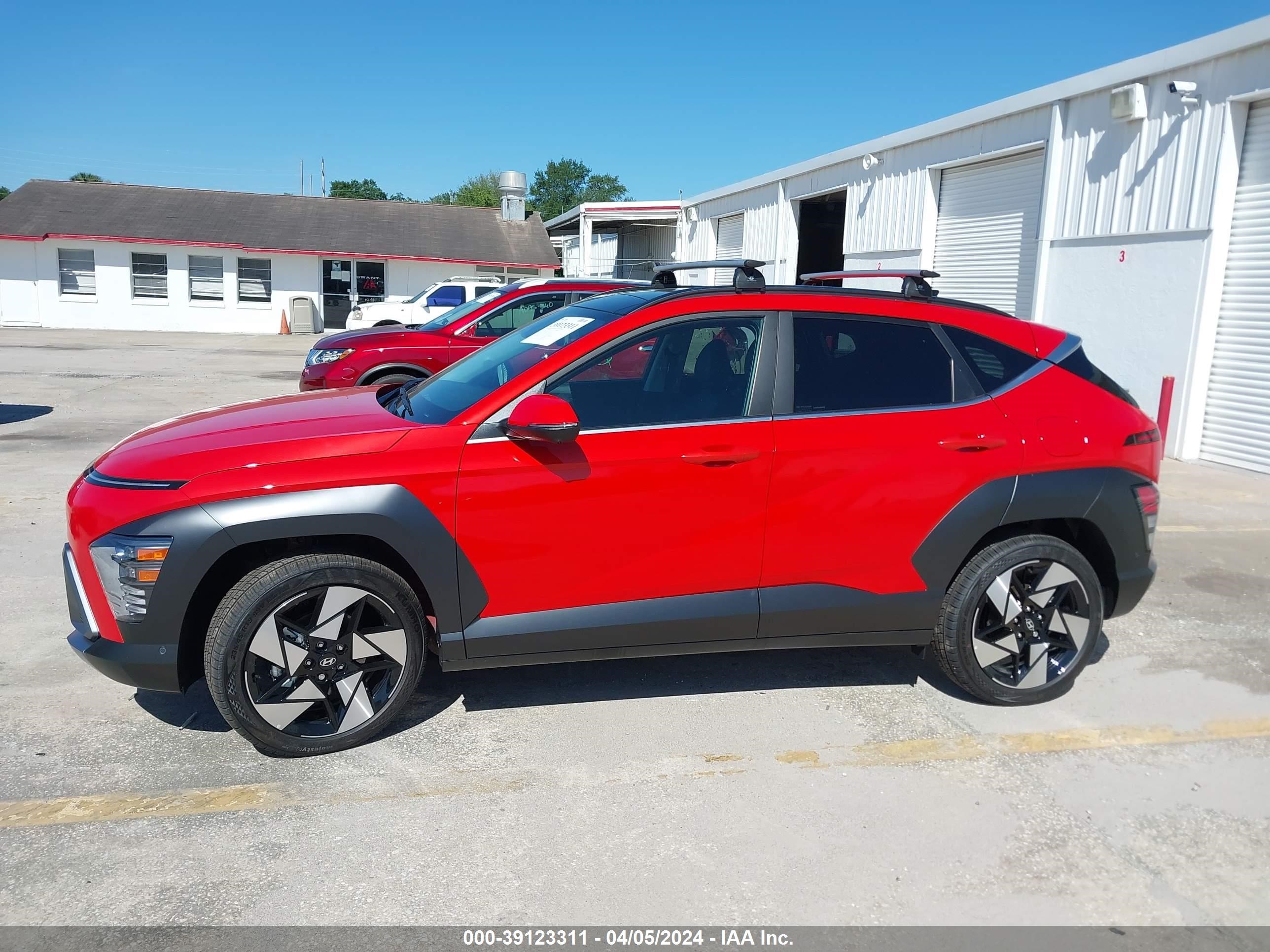 Photo 14 VIN: KM8HE3A37RU117672 - HYUNDAI KONA 