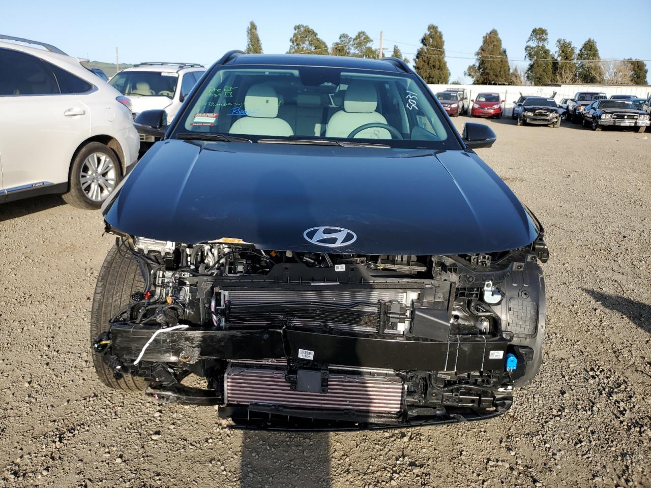 Photo 4 VIN: KM8HE3A3XRU075031 - HYUNDAI KONA 