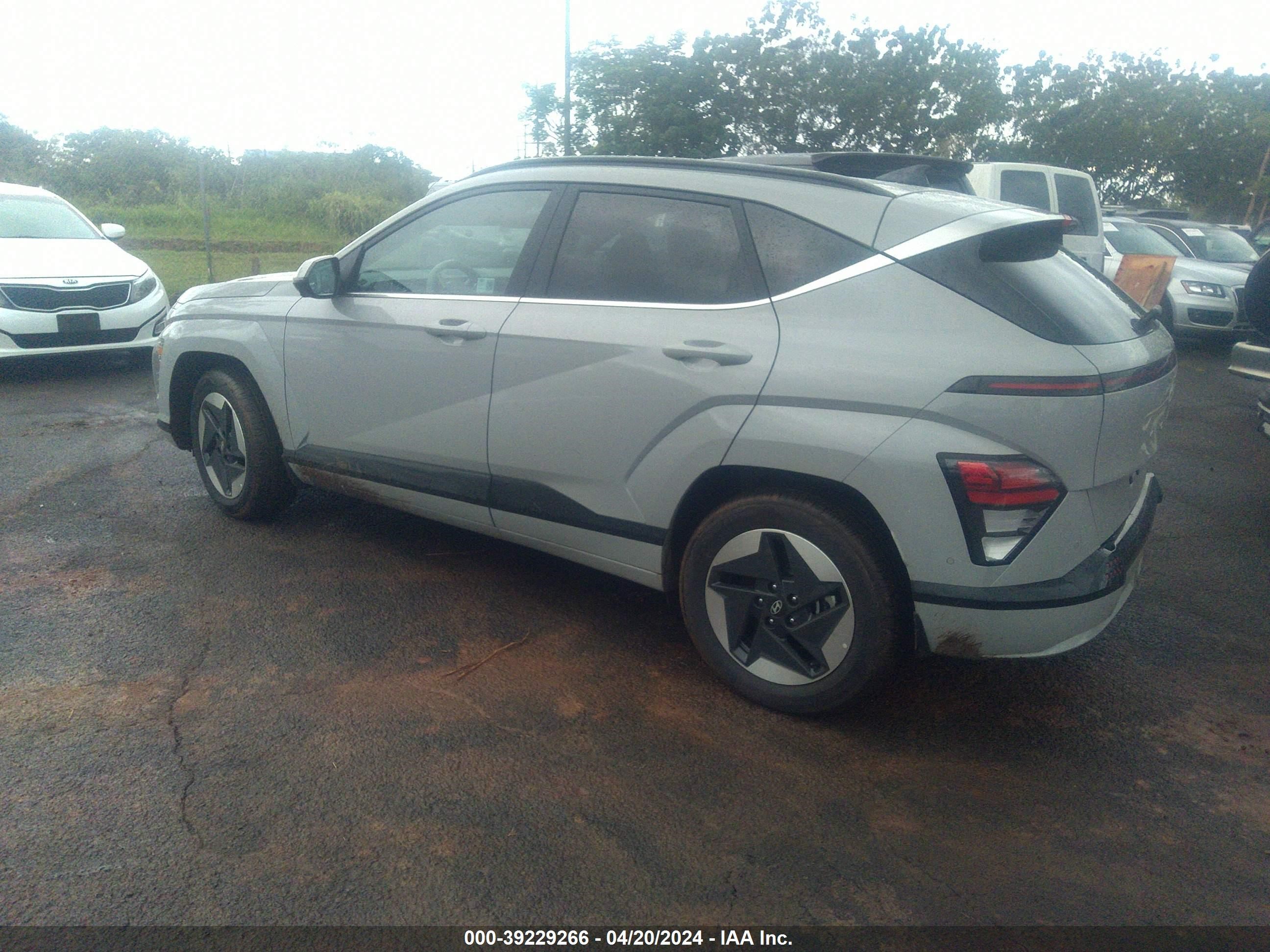 Photo 2 VIN: KM8HE3A69RU005482 - HYUNDAI KONA 