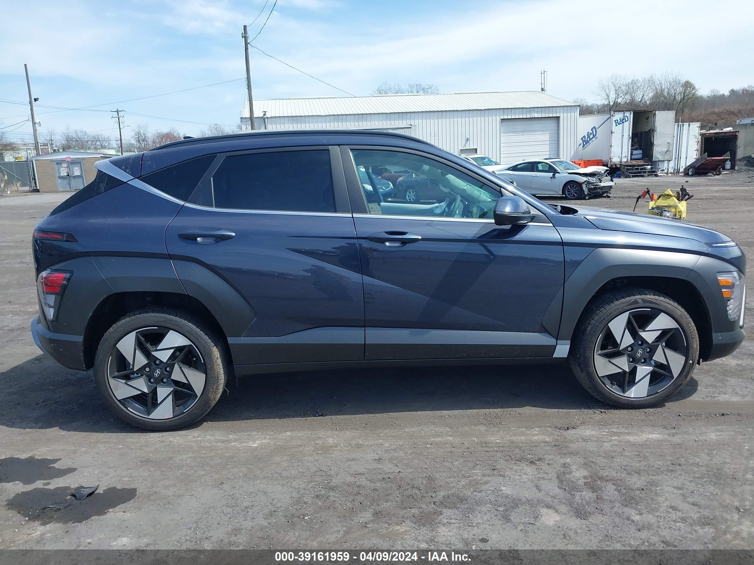 Photo 12 VIN: KM8HECA32RU084791 - HYUNDAI KONA 