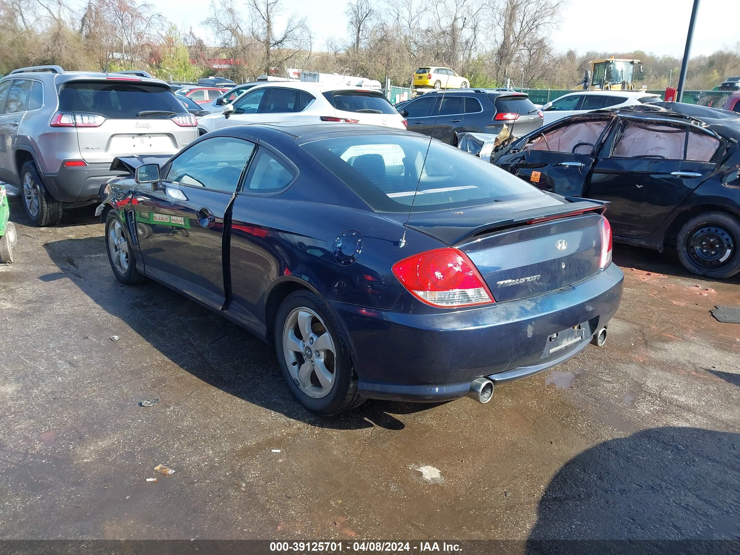 Photo 2 VIN: KM8HM65D15U182843 - HYUNDAI TIBURON 