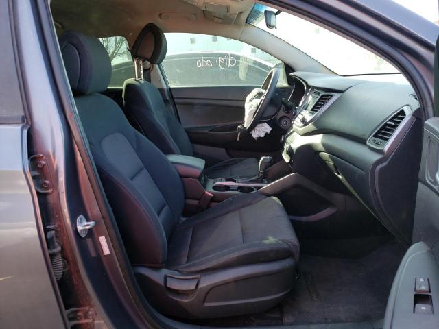 Photo 4 VIN: KM8J23A40GU102835 - HYUNDAI TUCSON SE 