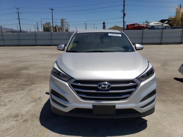 Photo 8 VIN: KM8J23A40HU484754 - HYUNDAI TUCSON SE 