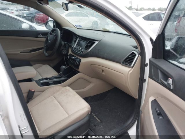 Photo 4 VIN: KM8J23A40HU513508 - HYUNDAI TUCSON 