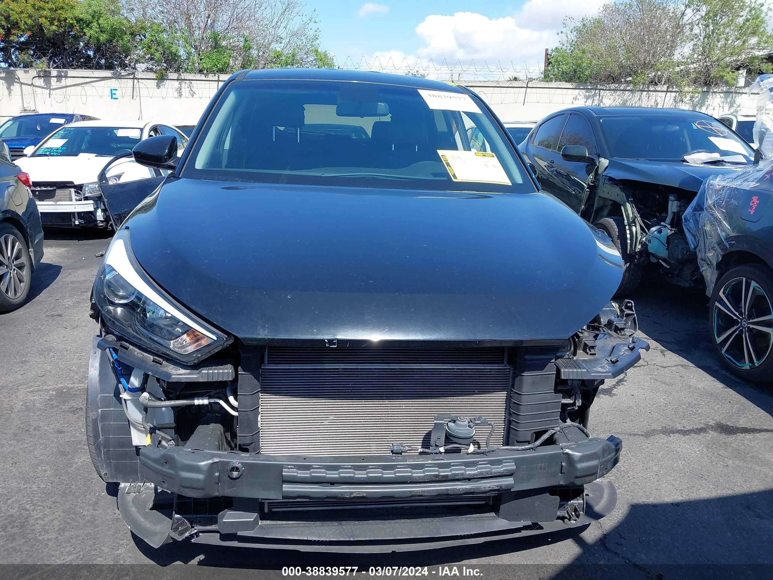 Photo 12 VIN: KM8J23A40JU633833 - HYUNDAI TUCSON 