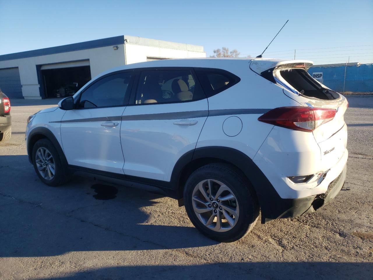 Photo 1 VIN: KM8J23A40JU676861 - HYUNDAI TUCSON 