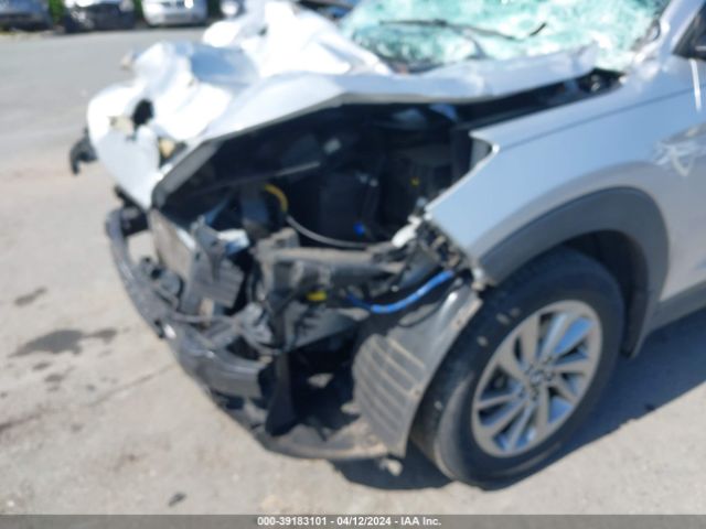 Photo 5 VIN: KM8J23A40JU693708 - HYUNDAI TUCSON 