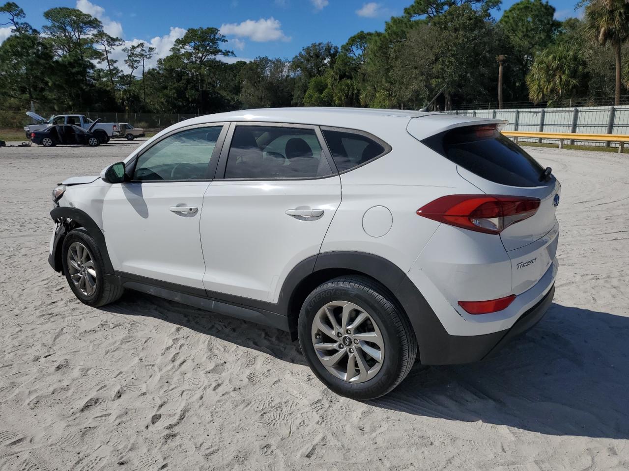 Photo 1 VIN: KM8J23A40JU786776 - HYUNDAI TUCSON 