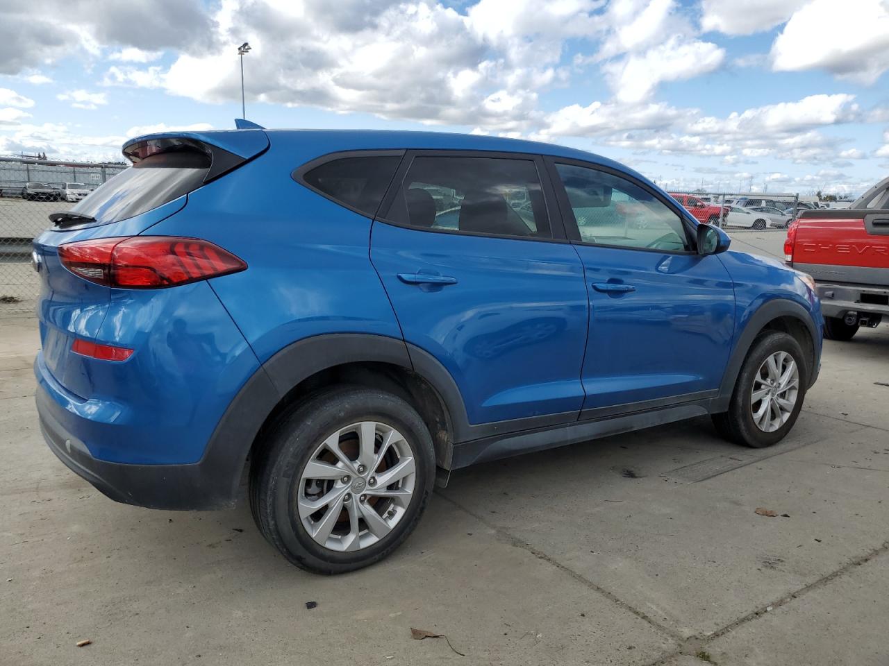 Photo 2 VIN: KM8J23A40KU868167 - HYUNDAI TUCSON 