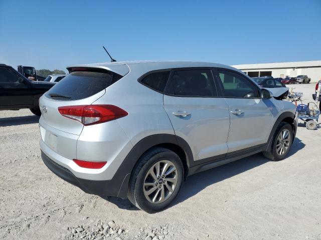 Photo 2 VIN: KM8J23A41JU669546 - HYUNDAI TUCSON SE 