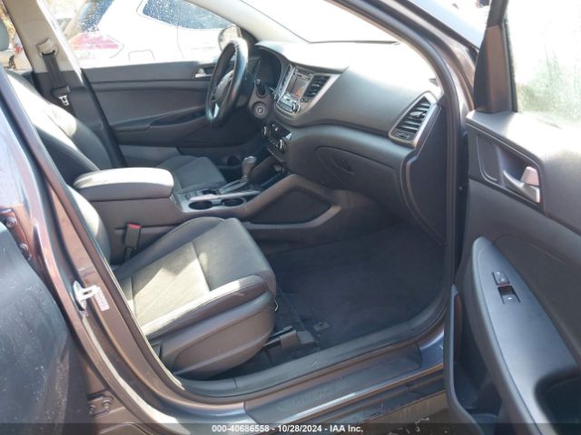 Photo 4 VIN: KM8J23A41JU801916 - HYUNDAI TUCSON 