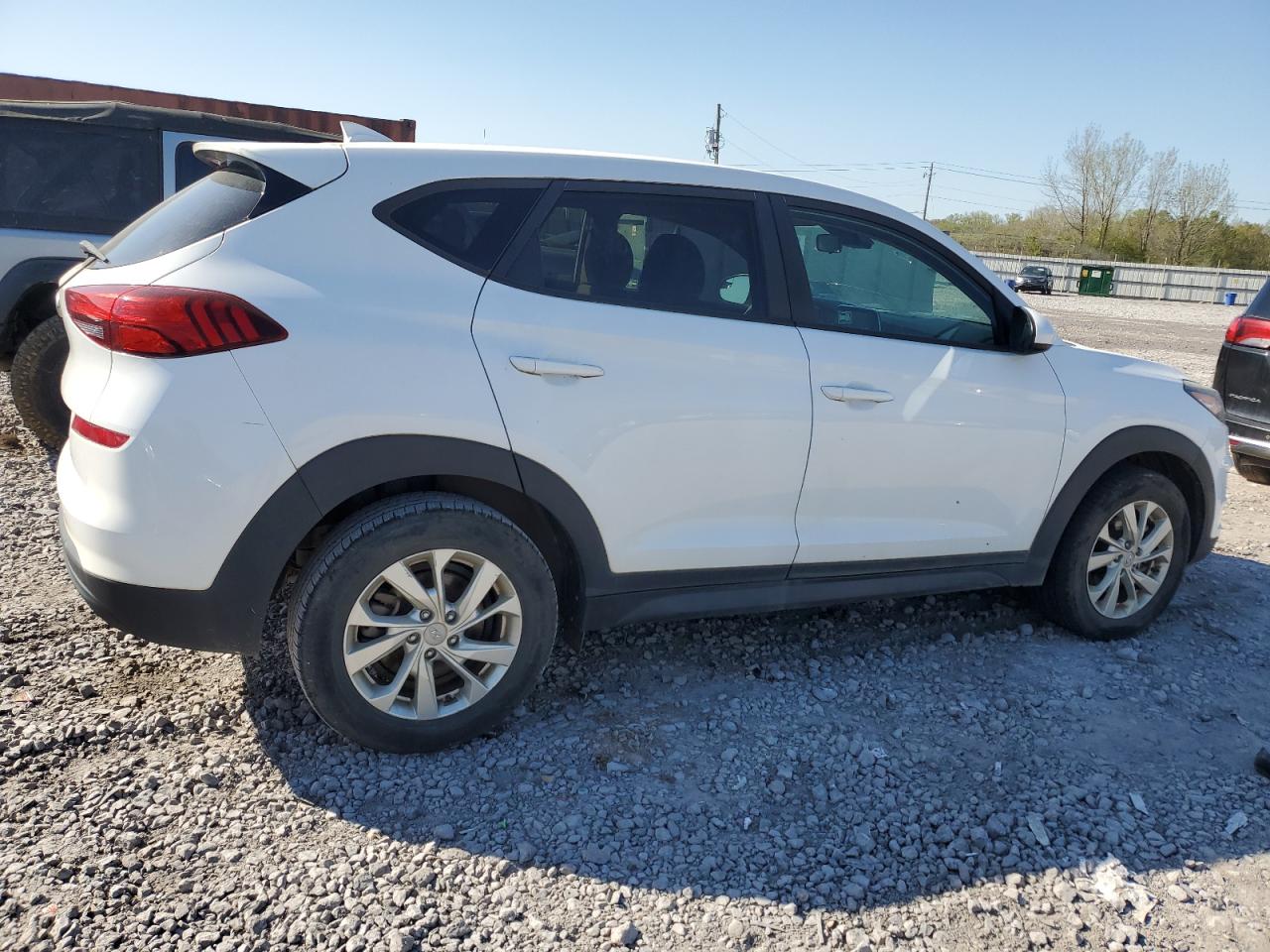 Photo 2 VIN: KM8J23A41KU957567 - HYUNDAI TUCSON 