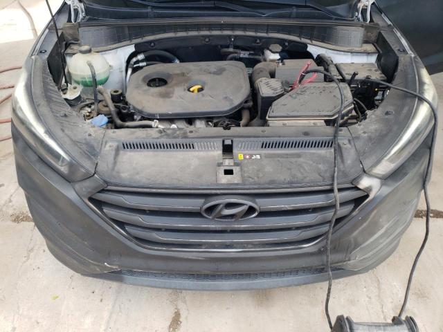 Photo 11 VIN: KM8J23A42HU356032 - HYUNDAI TUCSON SE 