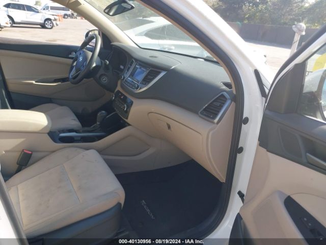 Photo 4 VIN: KM8J23A42HU464859 - HYUNDAI TUCSON 