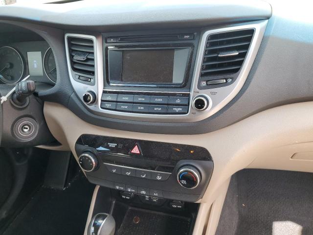 Photo 8 VIN: KM8J23A42HU564637 - HYUNDAI TUCSON SE 