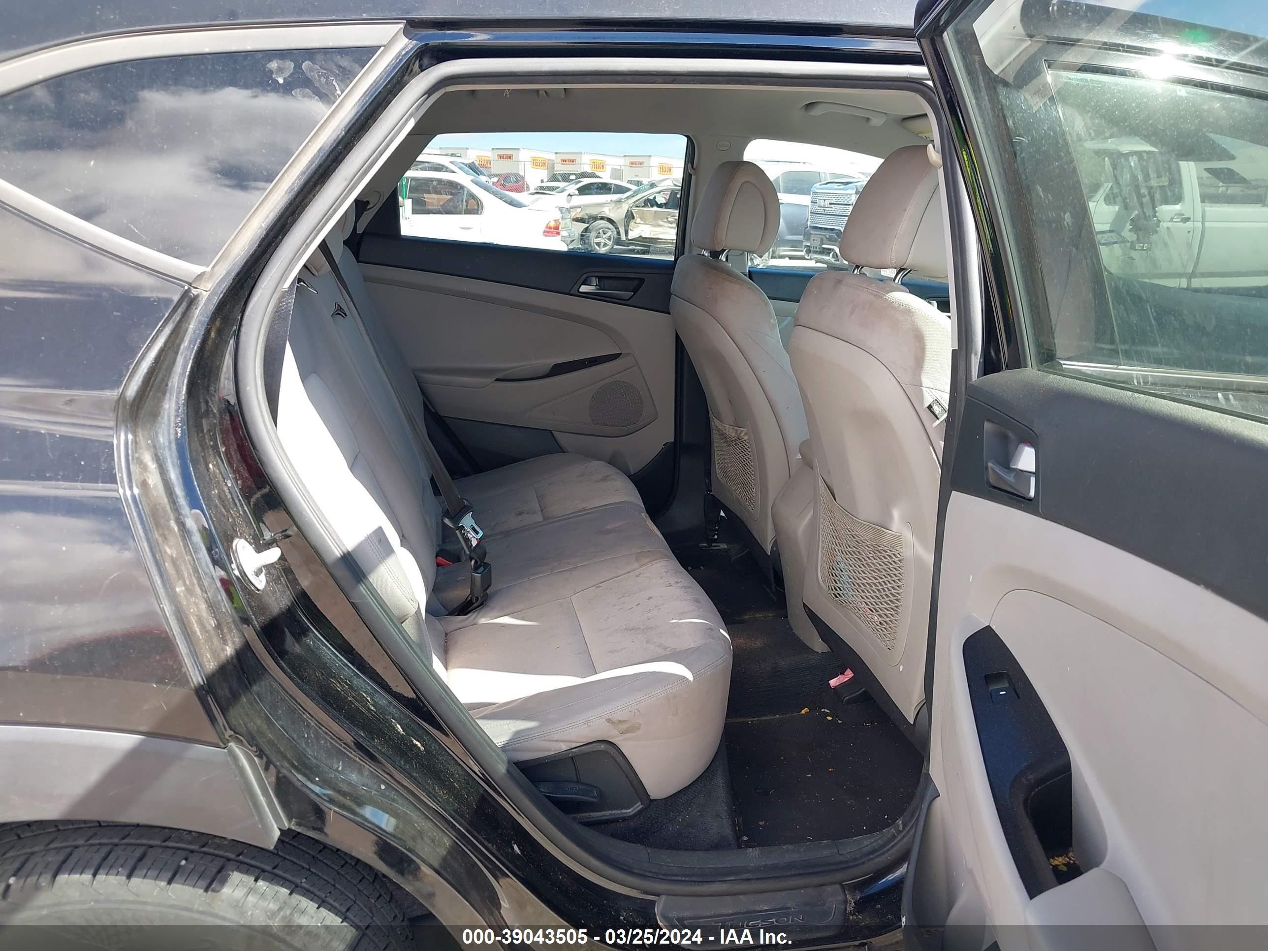 Photo 7 VIN: KM8J23A42JU634143 - HYUNDAI TUCSON 