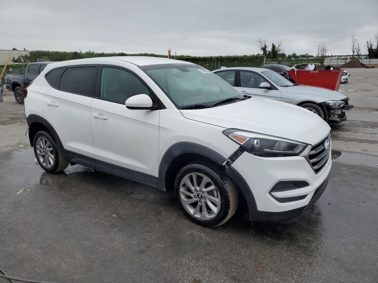 Photo 3 VIN: KM8J23A42JU702764 - HYUNDAI TUCSON 