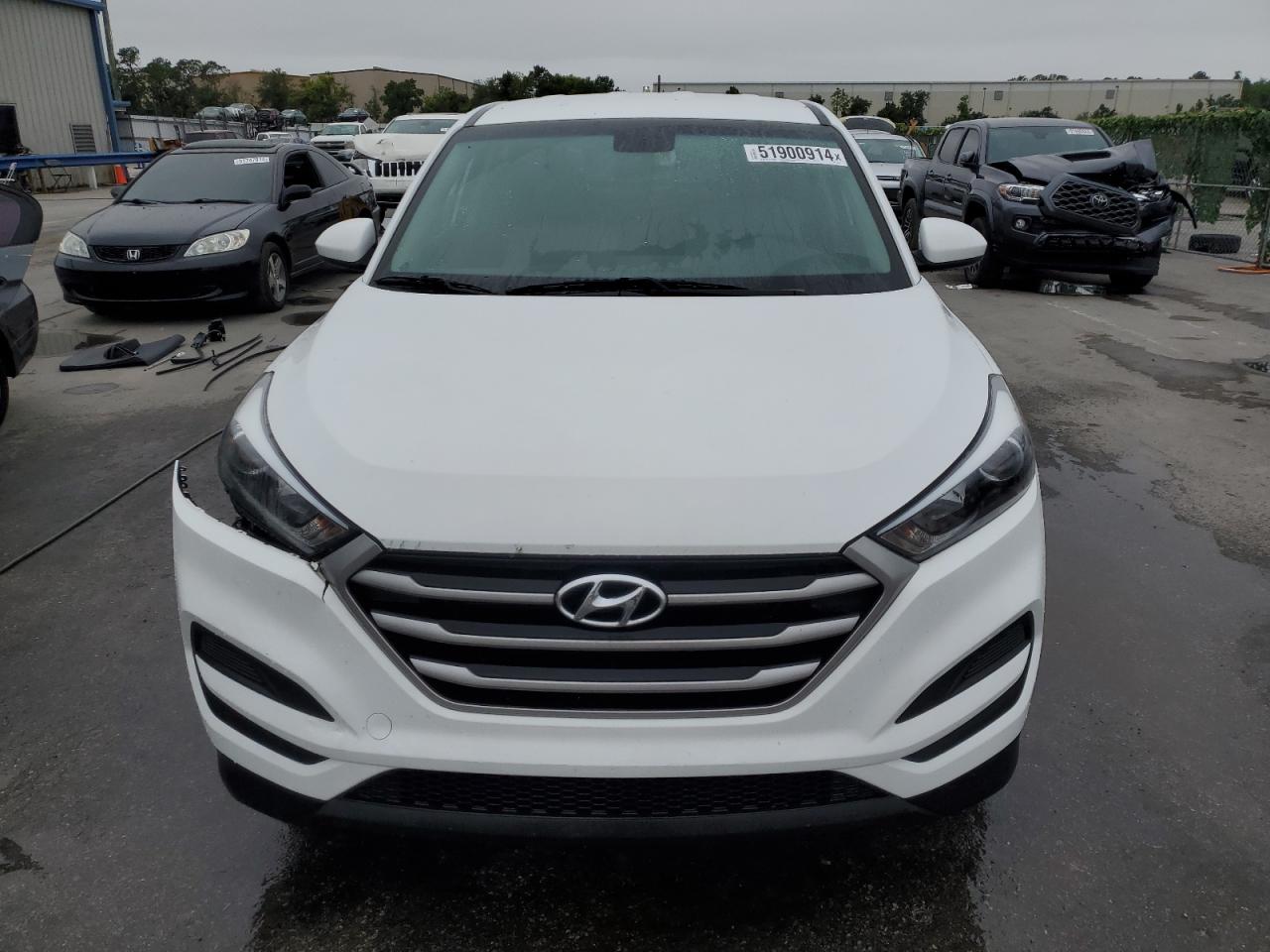 Photo 4 VIN: KM8J23A42JU702764 - HYUNDAI TUCSON 