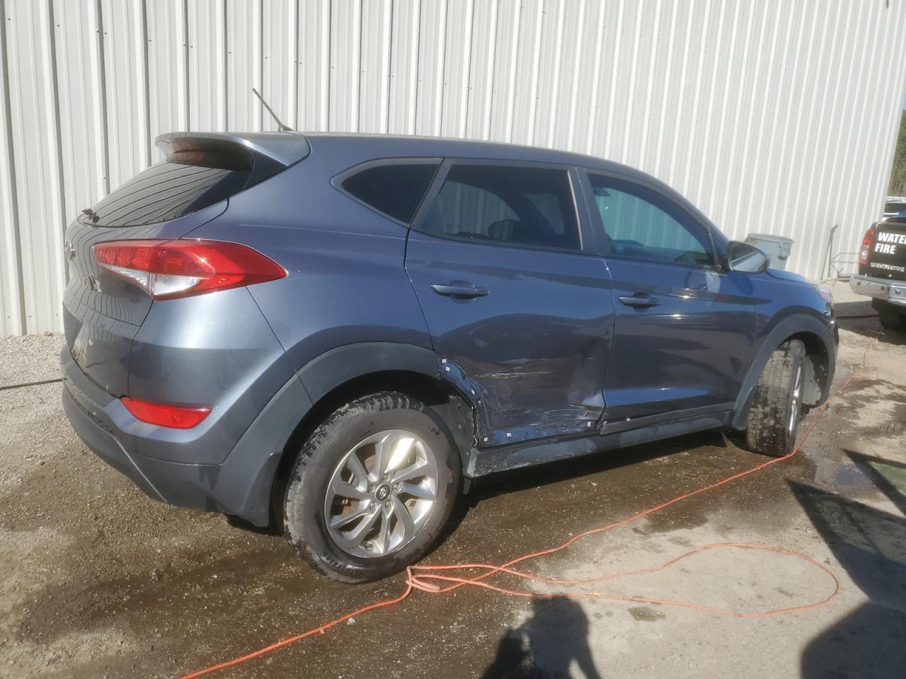 Photo 2 VIN: KM8J23A42JU753472 - HYUNDAI TUCSON 