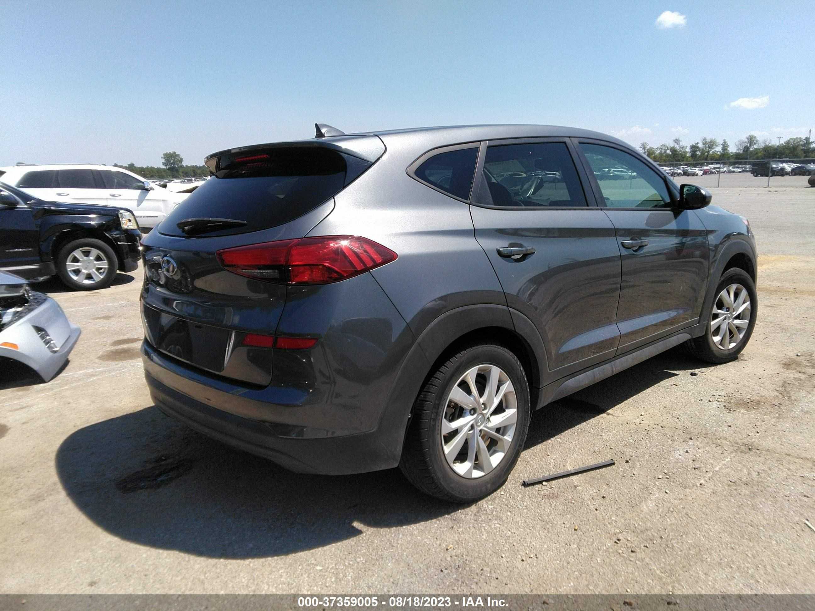 Photo 3 VIN: KM8J23A42KU842007 - HYUNDAI TUCSON 