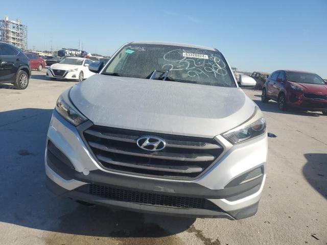 Photo 4 VIN: KM8J23A43GU089496 - HYUNDAI TUCSON SE 