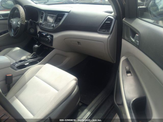 Photo 4 VIN: KM8J23A43GU253300 - HYUNDAI TUCSON 