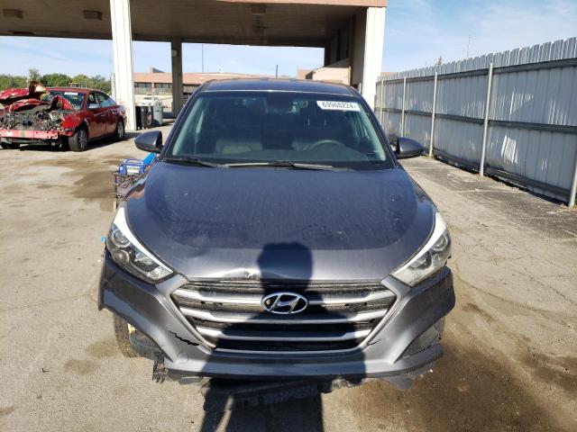 Photo 4 VIN: KM8J23A43HU261818 - HYUNDAI TUCSON SE 