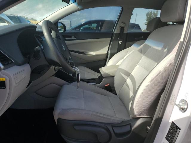 Photo 6 VIN: KM8J23A43HU276898 - HYUNDAI TUCSON SE 