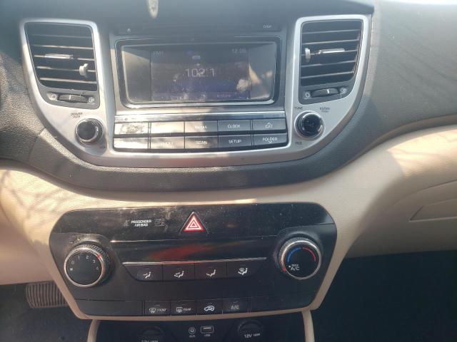 Photo 8 VIN: KM8J23A43HU289828 - HYUNDAI TUCSON SE 