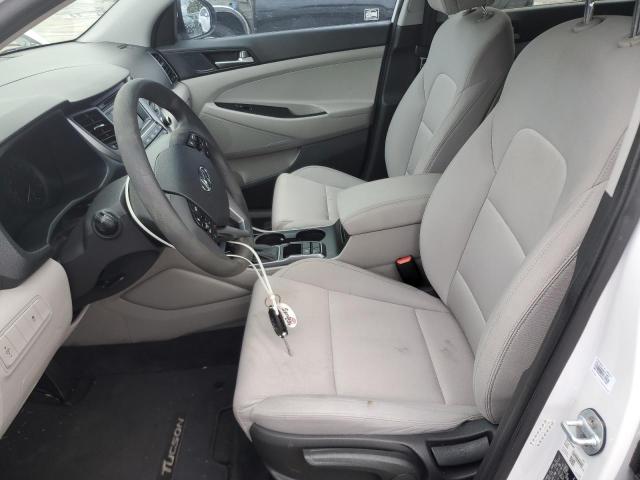 Photo 6 VIN: KM8J23A43JU683108 - HYUNDAI TUCSON SE 