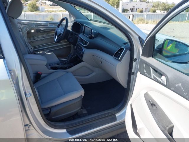 Photo 4 VIN: KM8J23A44KU889118 - HYUNDAI TUCSON 