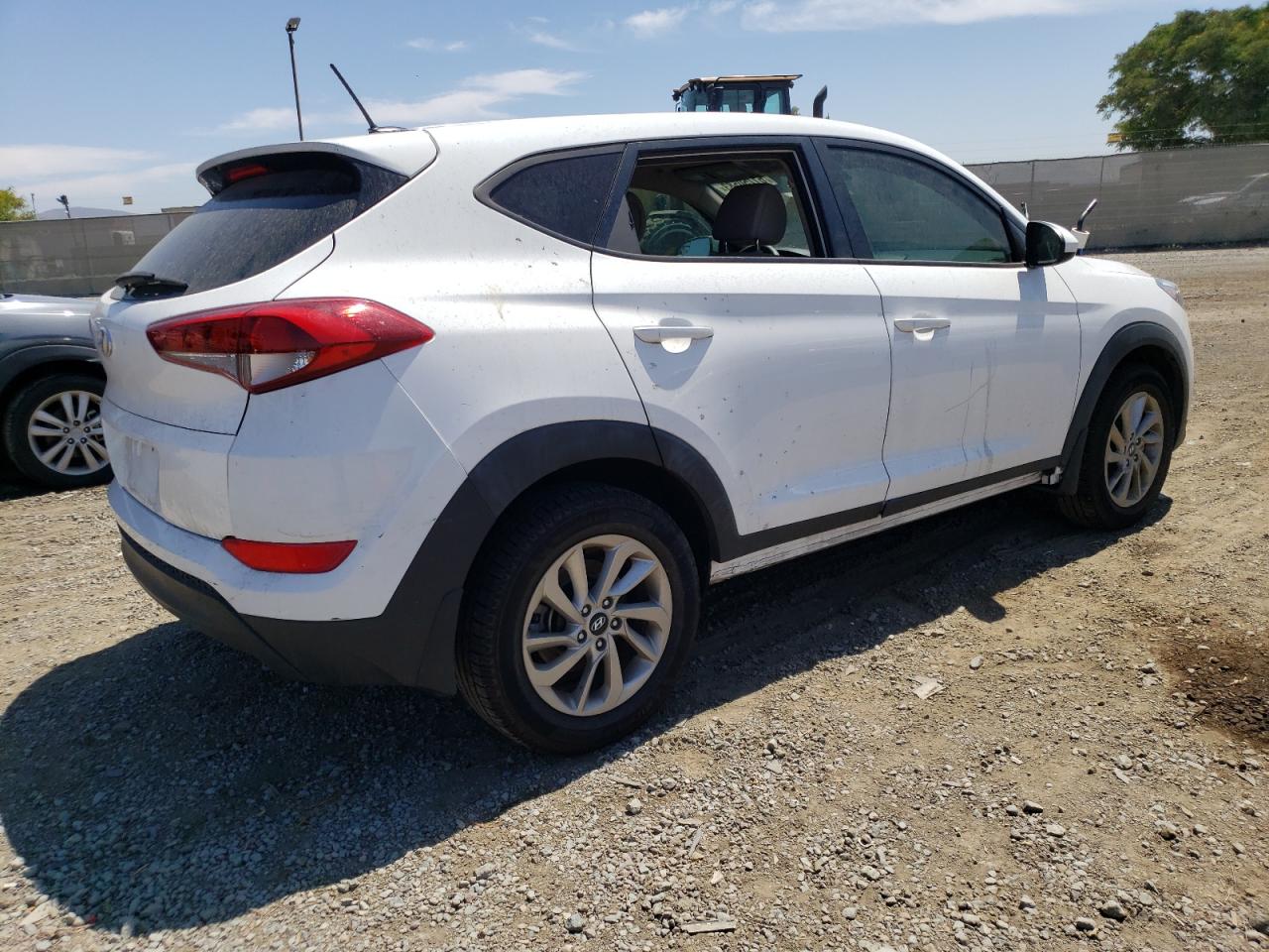 Photo 2 VIN: KM8J23A45GU027095 - HYUNDAI TUCSON 