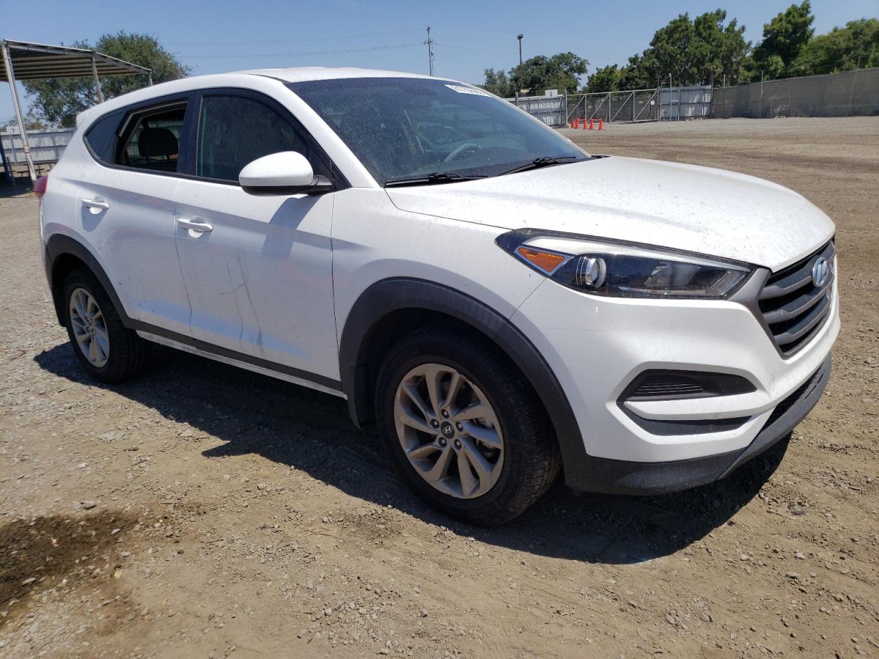 Photo 3 VIN: KM8J23A45GU027095 - HYUNDAI TUCSON 