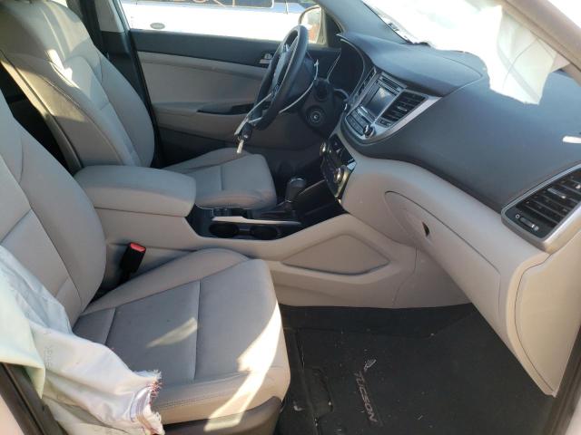 Photo 4 VIN: KM8J23A45GU110932 - HYUNDAI TUCSON SE 