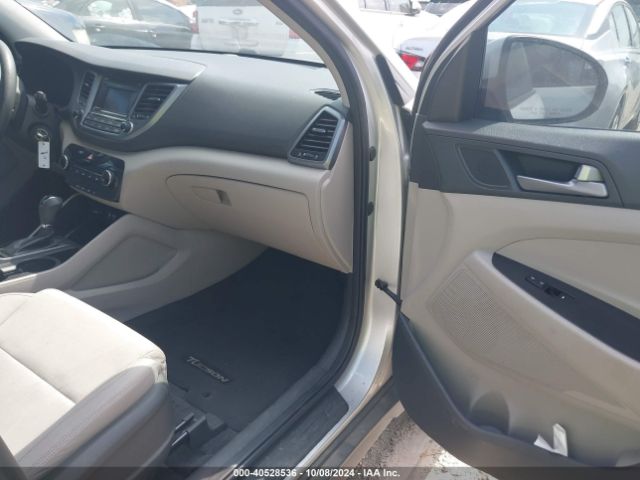 Photo 4 VIN: KM8J23A45HU276918 - HYUNDAI TUCSON 