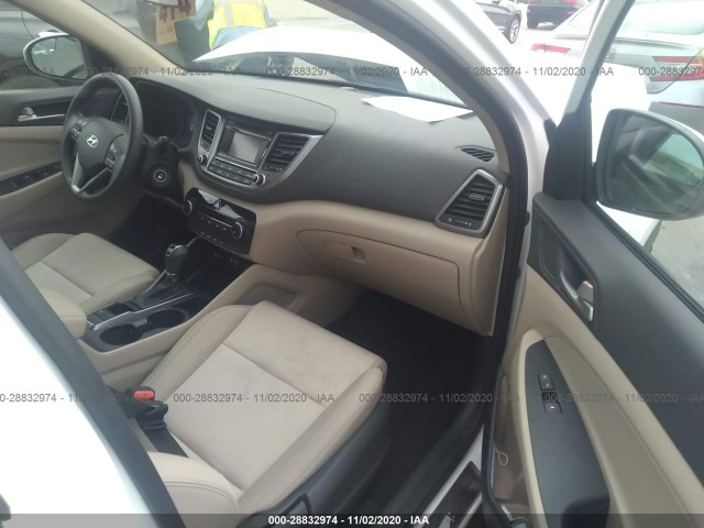 Photo 4 VIN: KM8J23A45JU765843 - HYUNDAI TUCSON 